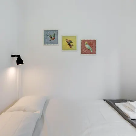 Historical Gem In Baixa Lägenhet *