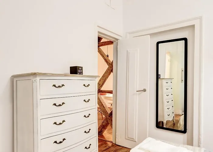 Historical Gem In Baixa Apartament